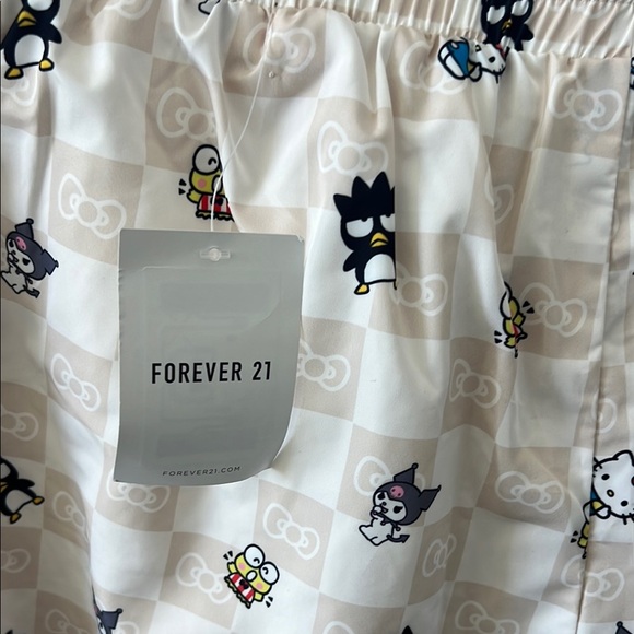 Hello Kitty Pants - Picture 3 of 7